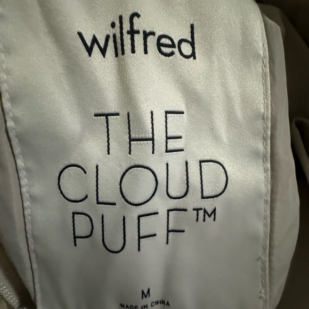 Wilfred Free Cloud Puff - Picture 4 of 4
